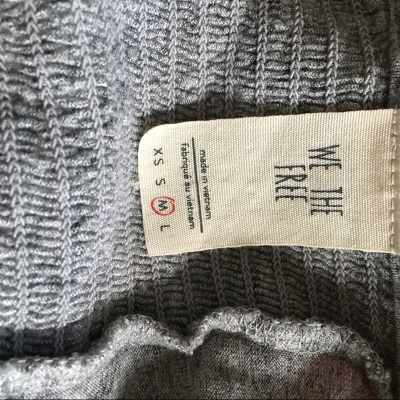 We The Free Grey Blouse Tassel Size Medium - Picture 7 of 7